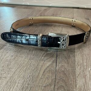 Brighton Medieval Women’s Medium Black Silver Buckle Ornate Clasp Decorations